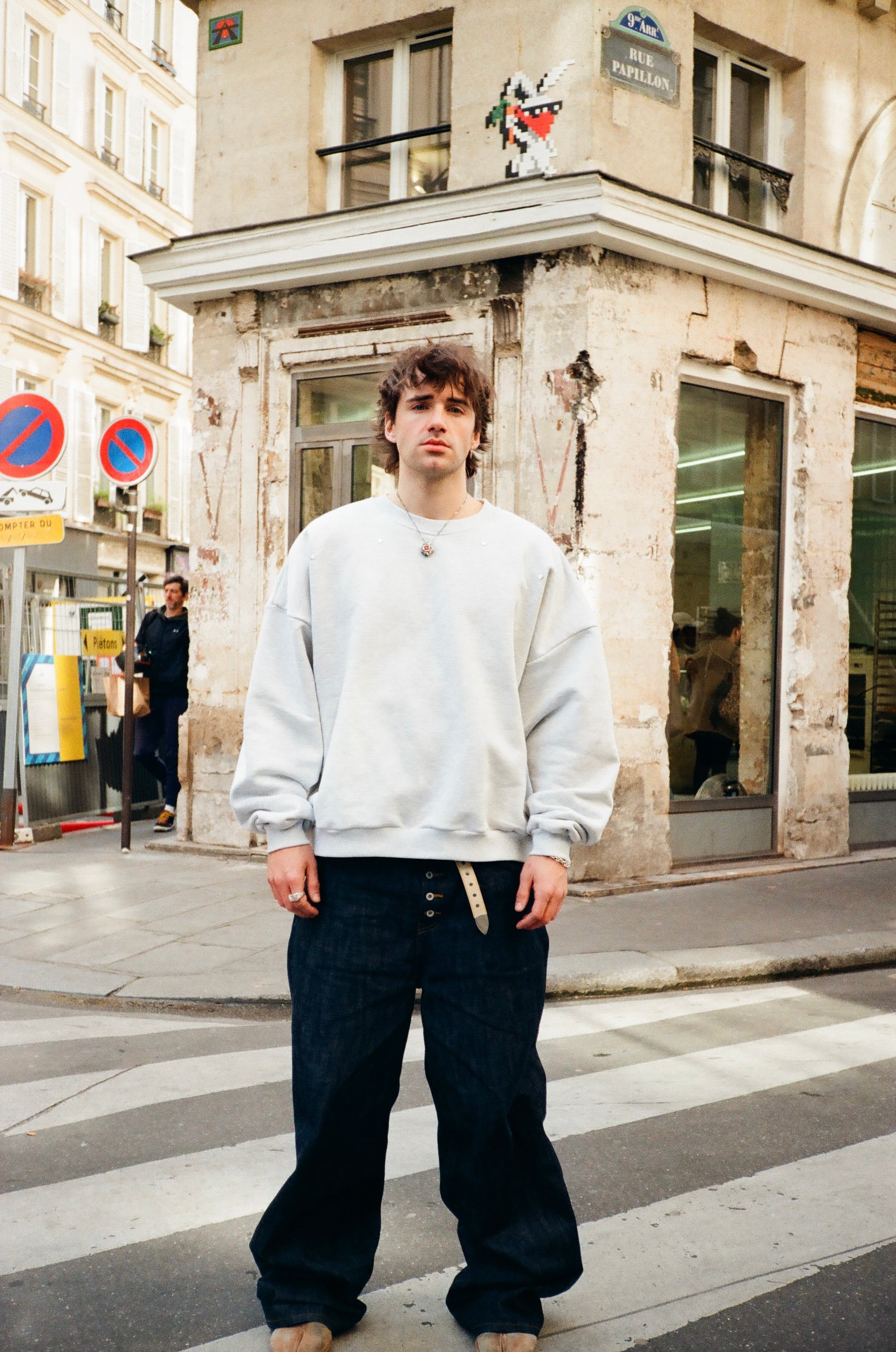 EVERGREEN LOOSE METAL RIVET CREWNECK - Image 7