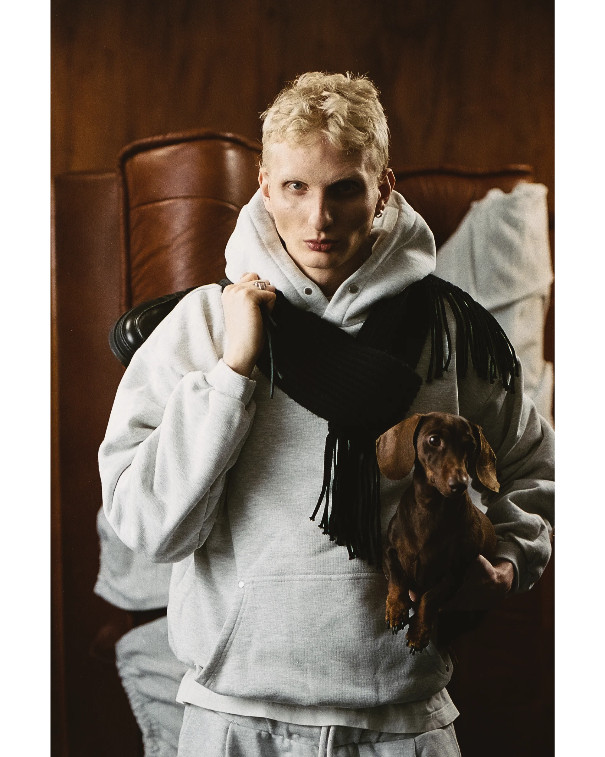 EVERGREEN METAL RIVET HOODIE - Image 3