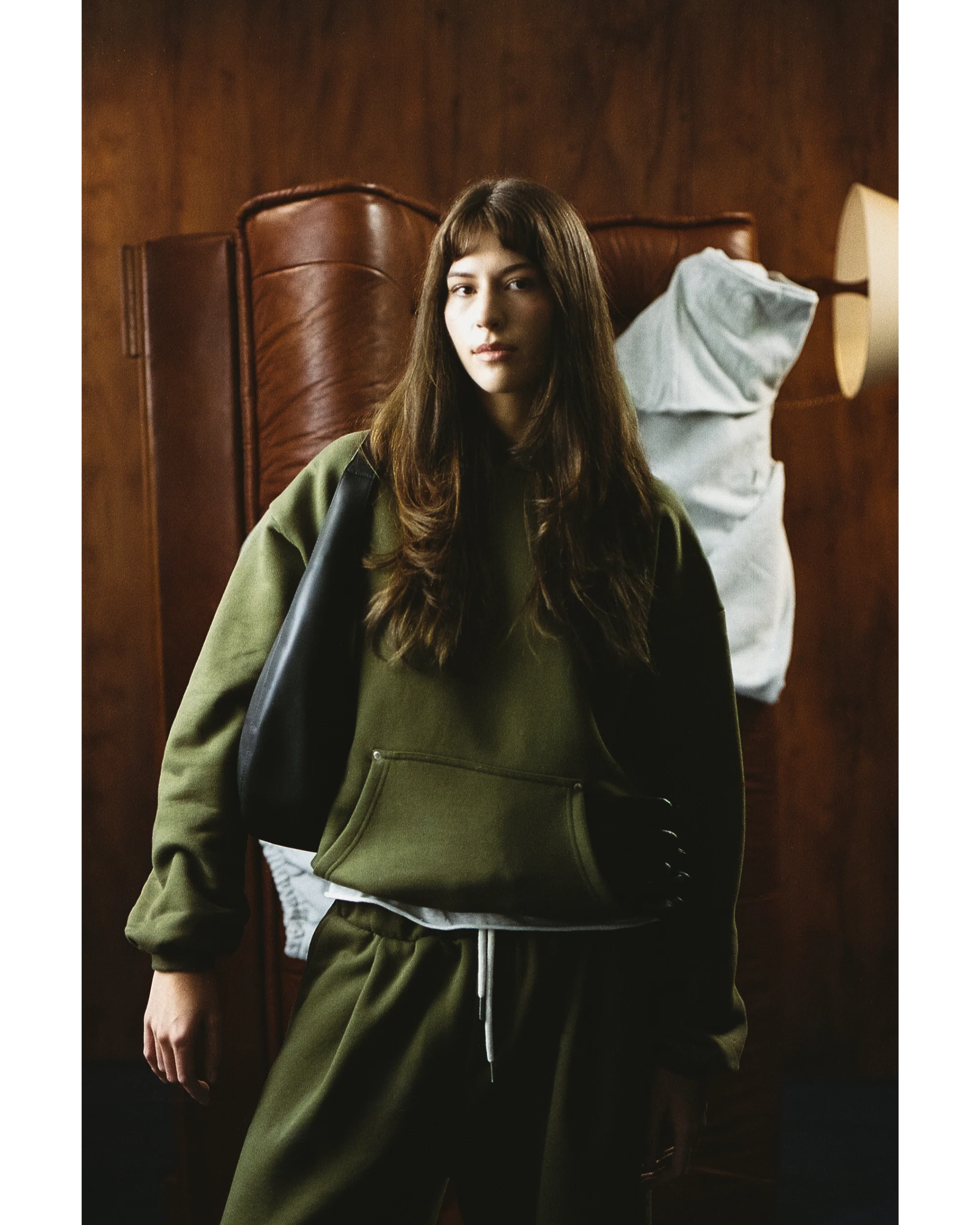 EVERGREEN METAL RIVET HOODIE - Image 4