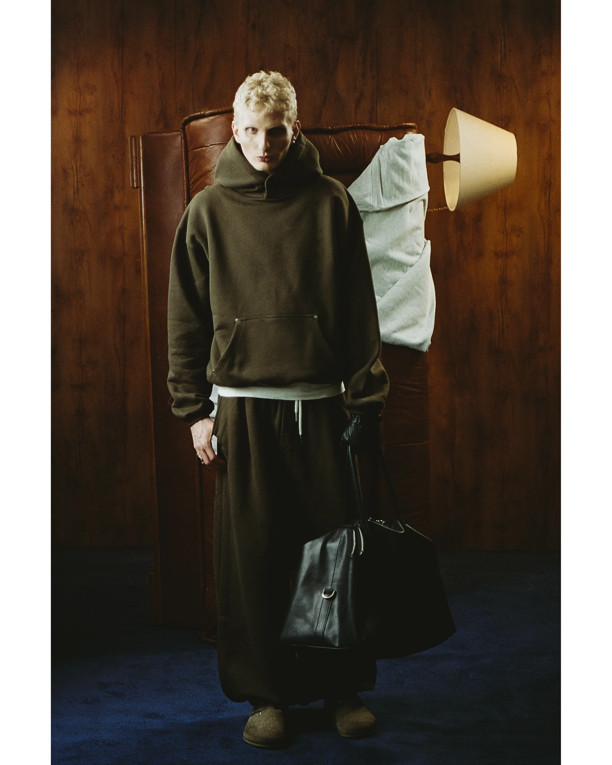 EVERGREEN METAL RIVET HOODIE - Image 5